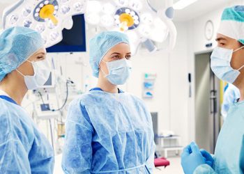 او یک نگاه سلطنتی و قابل اعتماد است …